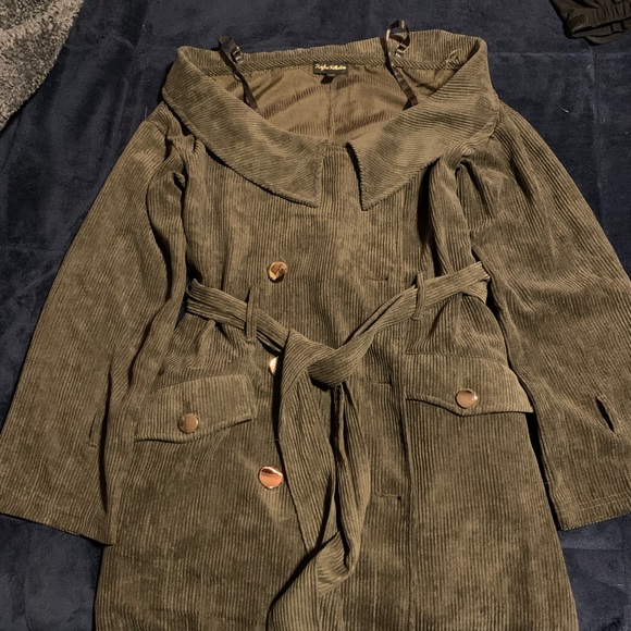 Corduroy off the shoulder dress - Picture 1 of 5